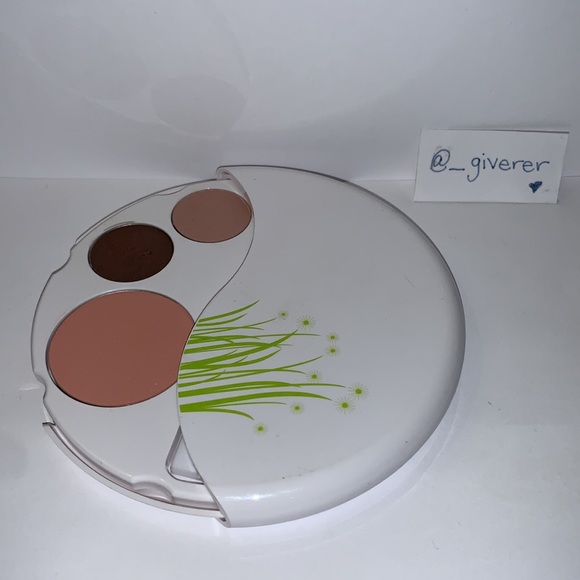 Goldie Cradle Disc Lips Cheeks & Eyes Palette RARE - Picture 4 of 15